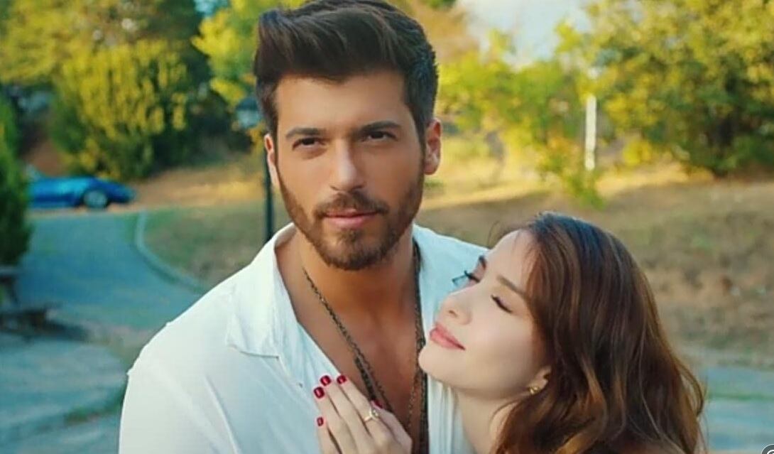 Telenovela "El hombre equivocado" fue estrenada en junio del 2020 en Turquía.