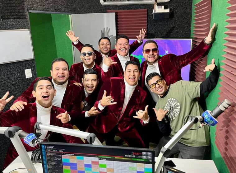 Paul Flores y Leandro Lozada cantaban juntos en Armonía 10.