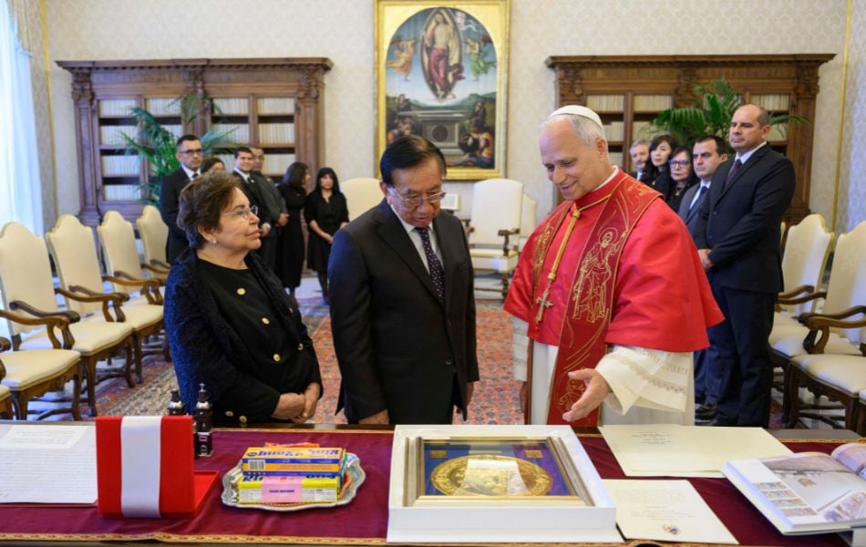 Presidente Balcázar confirma visita del papa León XIV al Perú en noviembre. (Foto: Handout / VATICAN MEDIA / AFP)
