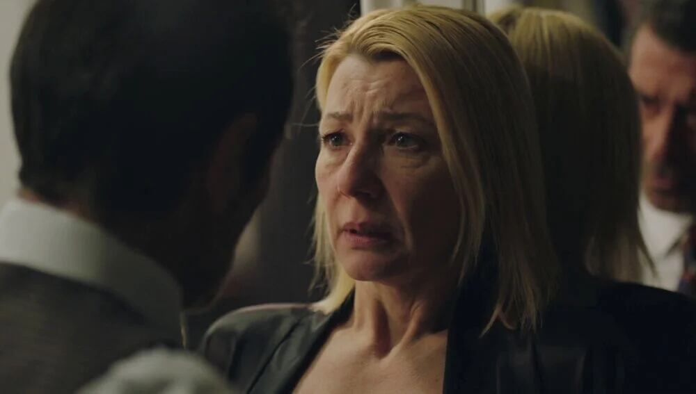 Yekta sospecha de Laçin en la telenovela turca "Secretos de familia" (Foto: Ay Yapım)