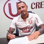 GIANLUCA LAPADULA · Es anunciado oficialmente como refuerzo de la 'U'