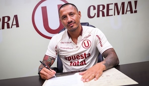 Gianluca Lapadula es anunciado oficialmente como delantero de Universitario
