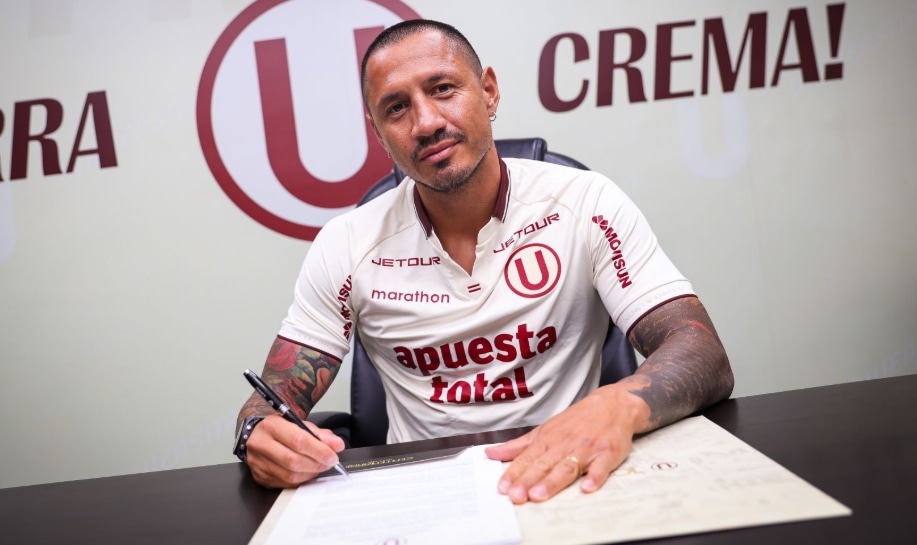 Es oficial. Gianluca Lapadula es nuevo delantero de la 'U'. (Foto: Universitario)