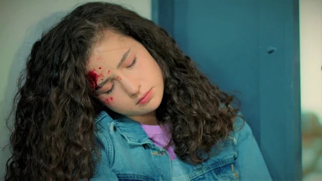 Aybike sufre un impactante accidente en la telenovela turca "Hermanos" (Foto: NG Medya)