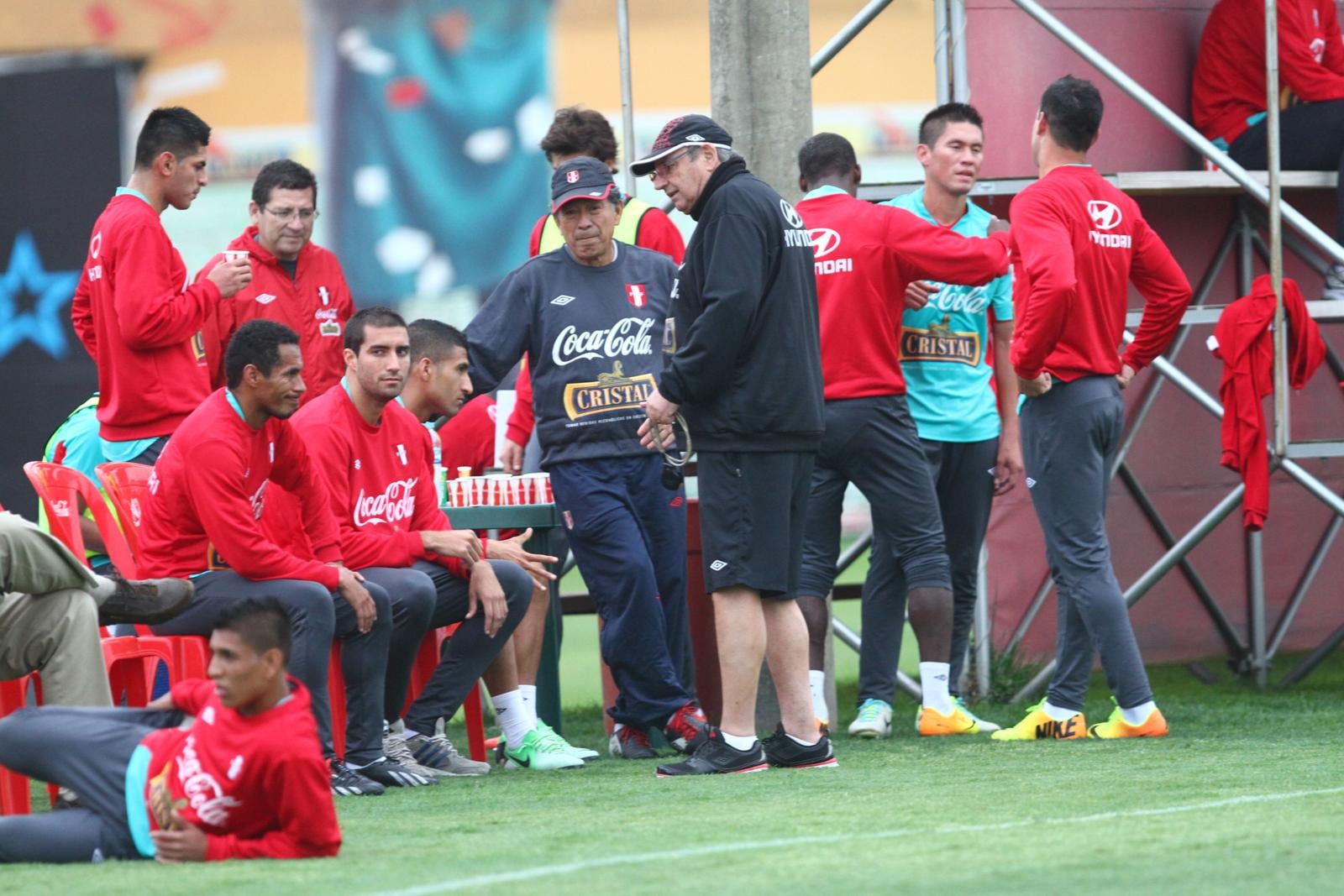Doctor Jorge Alva recuerda que Markarian le pedía Sopa de Condor para jugar en altura (Foto: GEC)