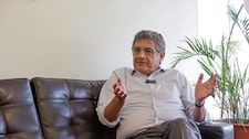 Consejo Nacional de Trabajo y representantes de los trabajadores alcanzan consenso para elevar el sueldo mínimo a 1300 soles