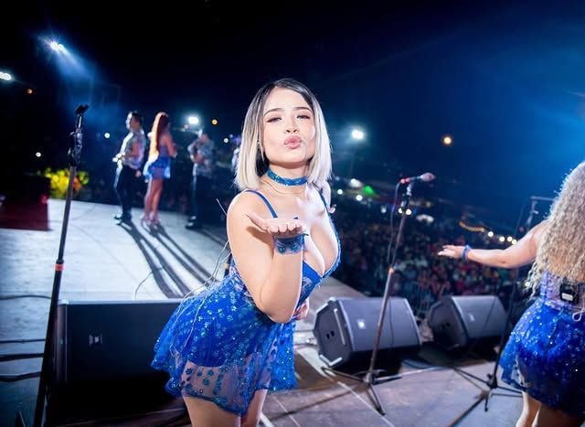 Mackeily Luján de La Bella Luz