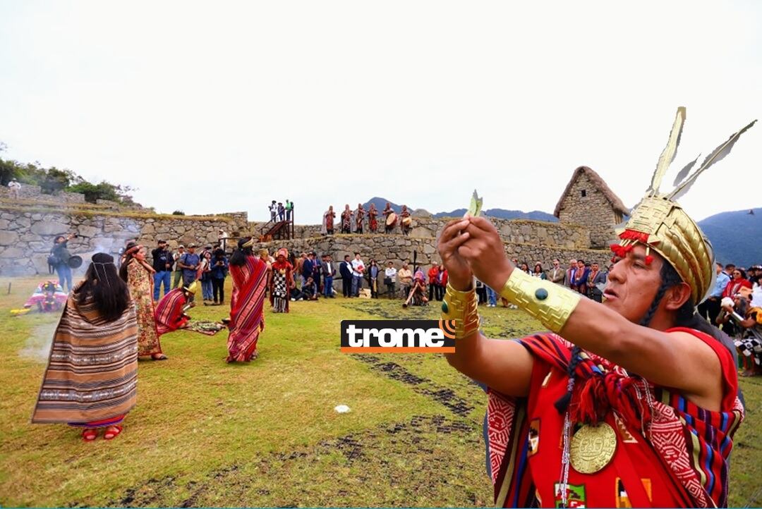 El inca su séquito recibieron a embajadores de varios países y turistas. Hay programa especial. (Compos. Isabel Medina / Municipalidad del Cusco / Trome).