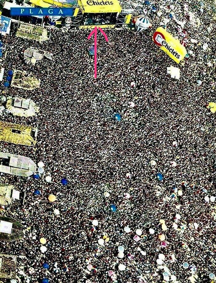 Imagen impresionante del concierto de Pedro y El Tri en la playa El Silencio, en 1997.