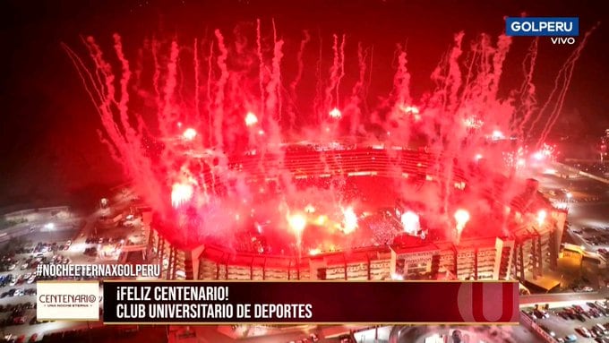 Así se recibieron 'las doce' en el estadio Monumental por el Centenario del club (@Golperu)