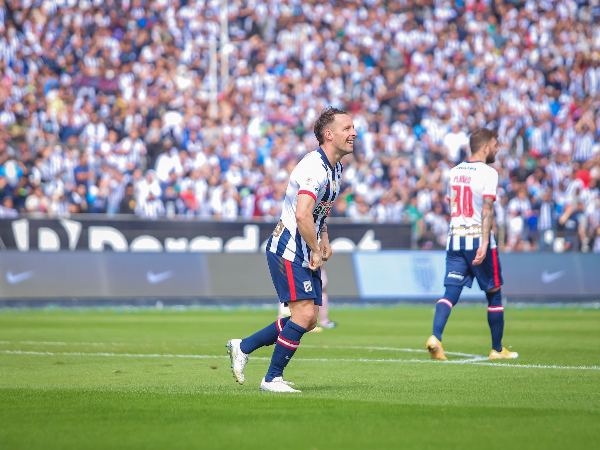 Pablo Lavandeira atraviesa un gran momento como blanquiazul | Foto: Alianza Lima