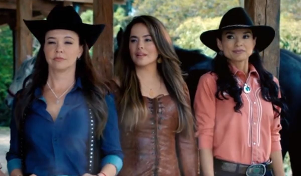 Después de que los hermanos Reyes y las hermanas Elizondo dejaran de lado su rencor y diferencias, viven a plenitud sus historias de amor, conformando una dinastía poderosa. (Foto: Telemundo)