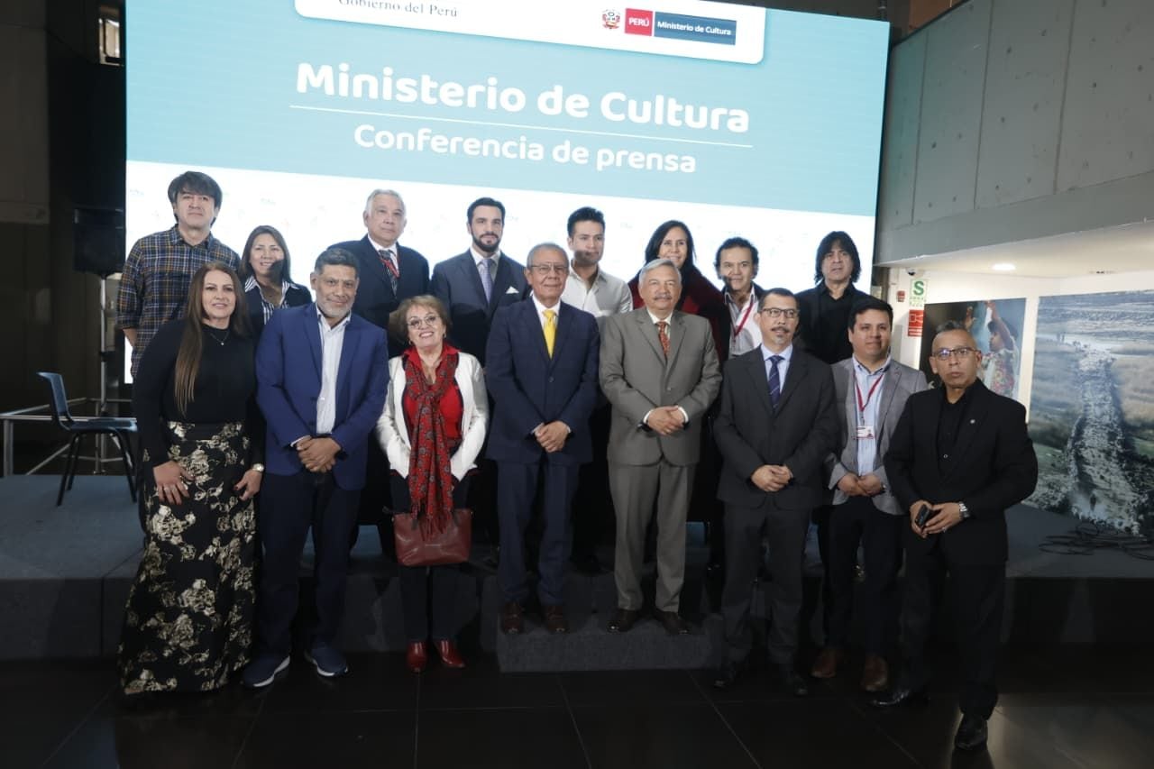 Artistas apoyan derogación de ley que crea el Colegio de Artistas Profesionales. Fotos: Mario Zapata N. / @photo.gec
