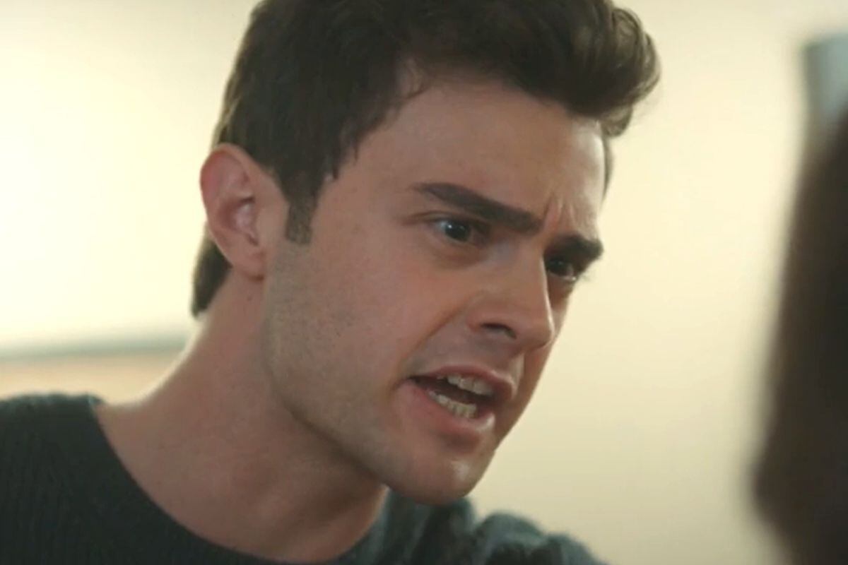 Ömer golpea al ex de Ayşe (Foto: NG Medya)