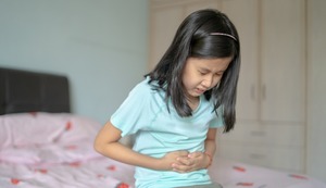 Niños felices: ¿Por qué mi hijo pequeño tiene dolor abdominal? Habla el pediatra Carlos Chacón