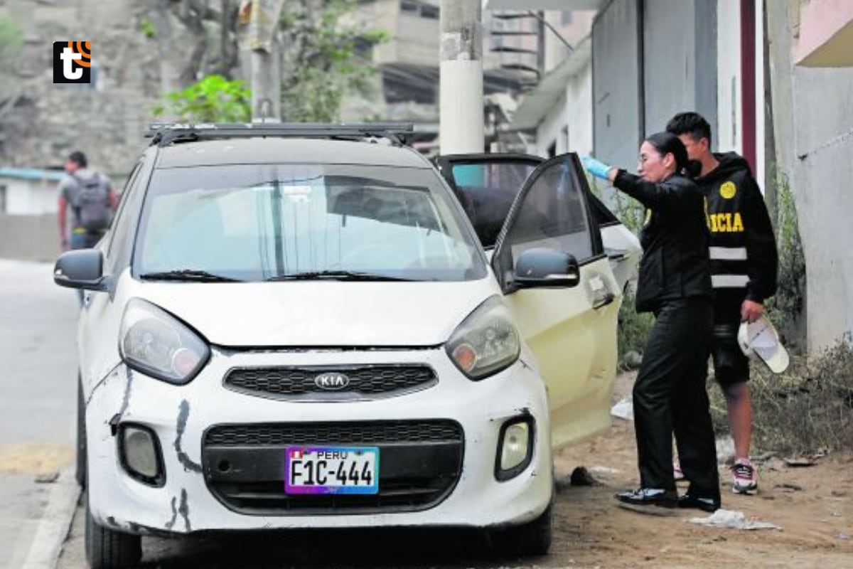 Ladrones abandonaron el vehículo.