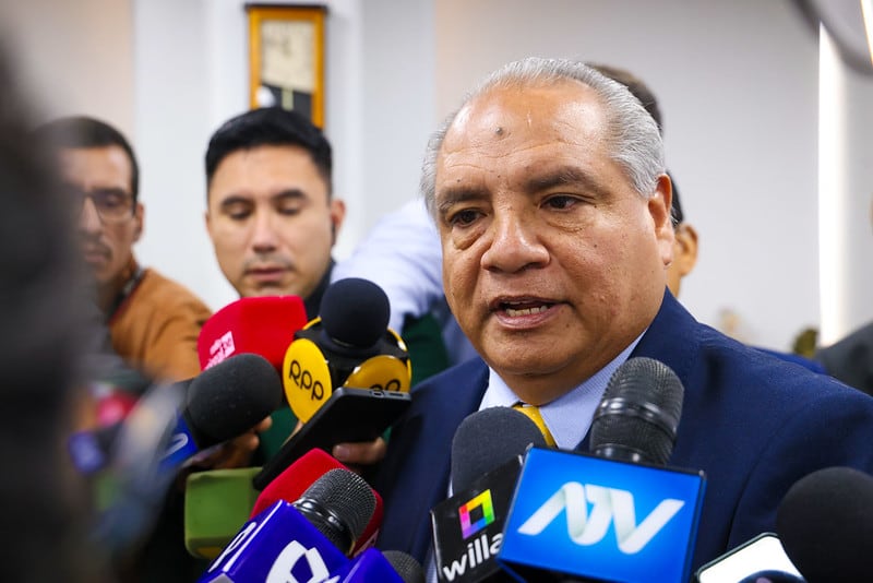 Ministro de Transportes y Comunicaciones, César Sandoval, acusa a Rafael López de politizar el proyecto del tren Lima-Chosica. Foto: MTC