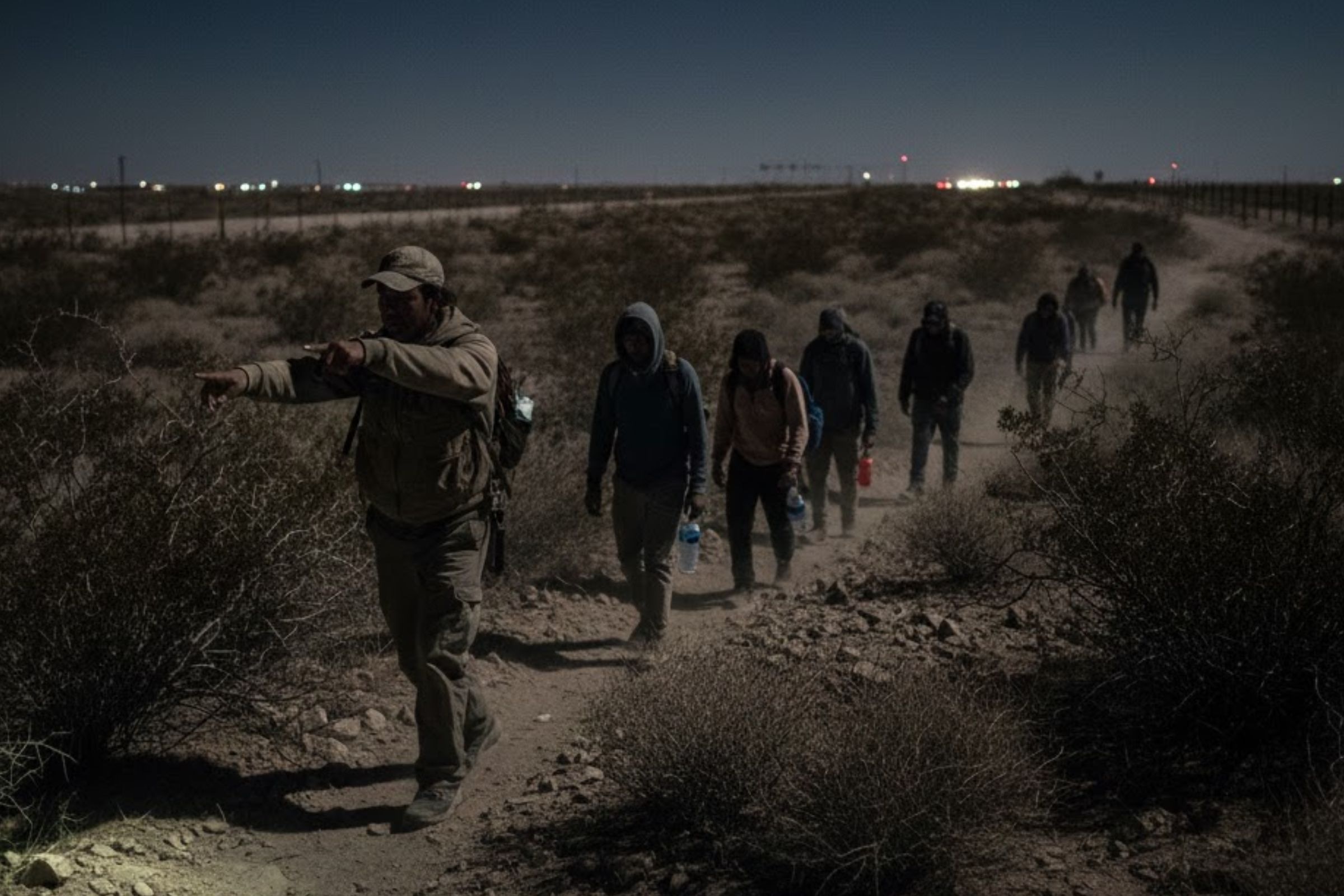 De ser capturados, los 'coyotes' pueden afrontar amplias condenas en Estados Unidos. (Crédito: Imagen creada por El Comercio MAG usando la IA de 'Gemini')