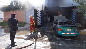 Arequipa: vecinos de José Luis Bustamante y Rivero alarmados tras incendio en vivienda