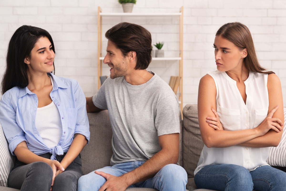 Para tener una relación abierta hay que poner límites claros desde el inicio, así se evitan malentendidos después. Foto: Istock.