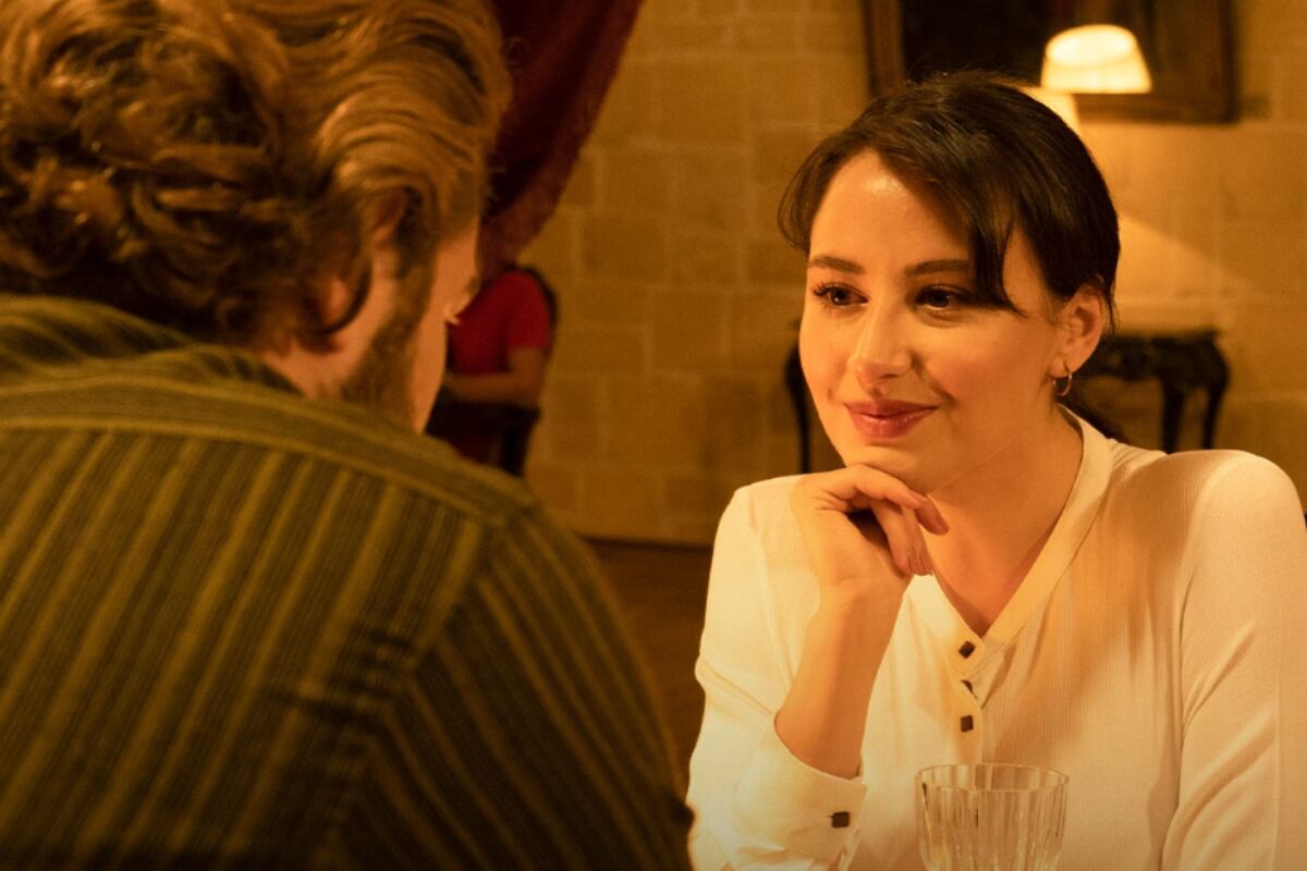 Fikret y Zeynep disfrutando de una velada romántica (Foto: Tims & B Productions)