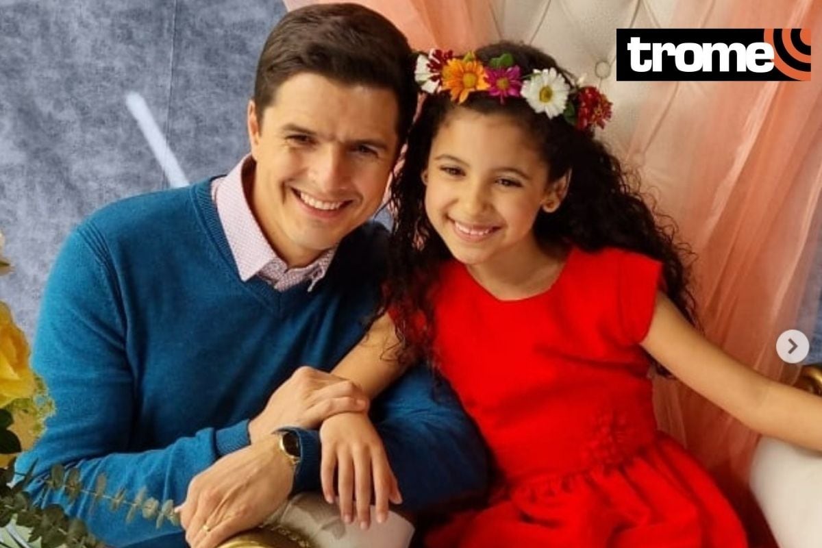 Nicolás Galindo y Naima Luna Gutiérrez. El actor cuenta que es un regalo trabajar con la pequeña porque es talentosa y profesional.