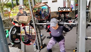 Inspiración sin límites: Conoce a Cecilia, la ‘Señora Fit’ que a sus 77 años transforma su vida con pesas y baile