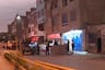 Hallan cadáver de mujer con signos de violencia y su pareja fallece al lanzarse desde la azotea