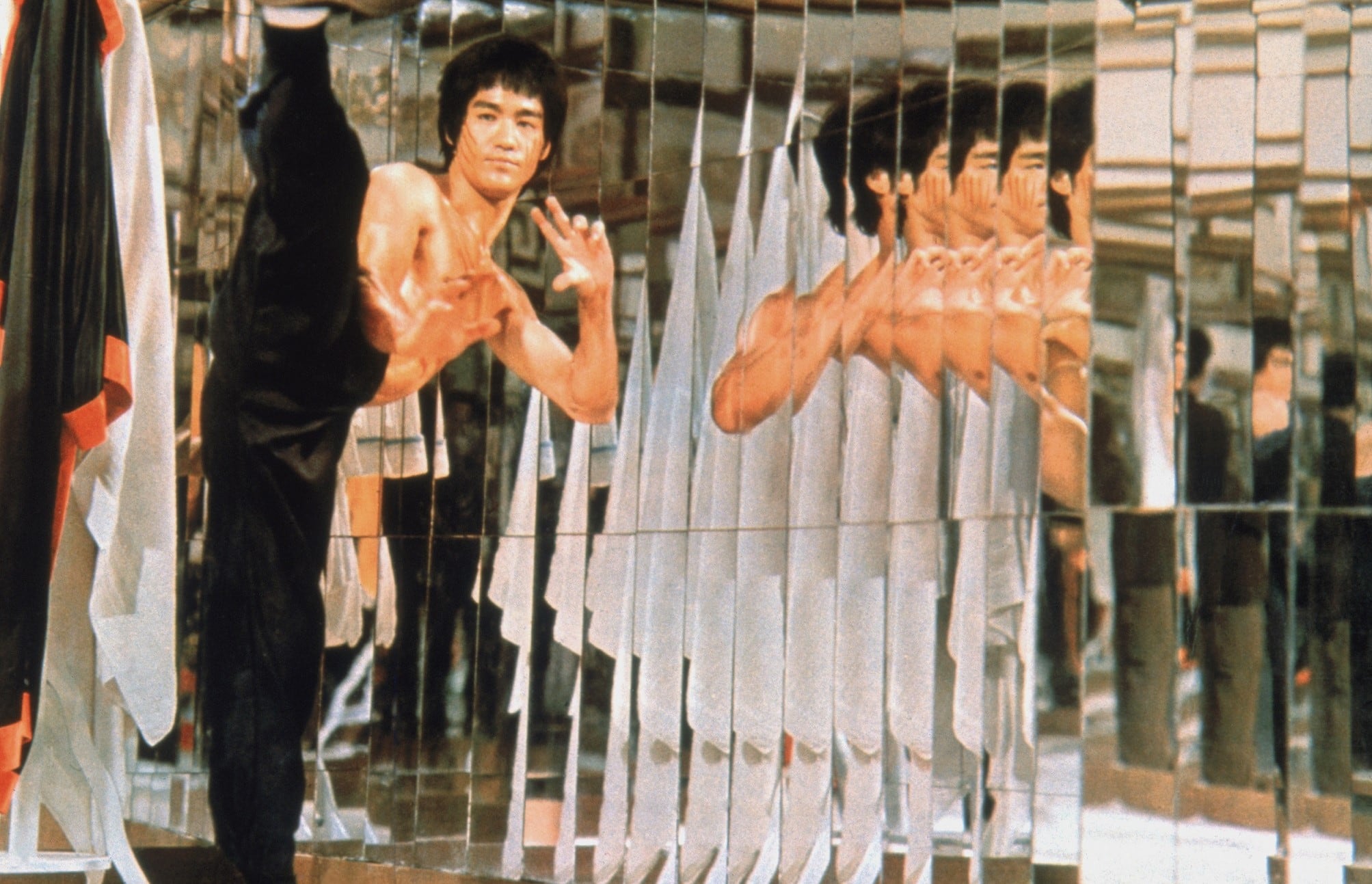 Seis días después de su muerte se estrenó "Operación Dragón".