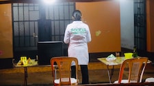 ¡Madrugada de terror en el Callao! Sicarios acribillan local de comidas, matan al propietario y dejan cuatro heridos