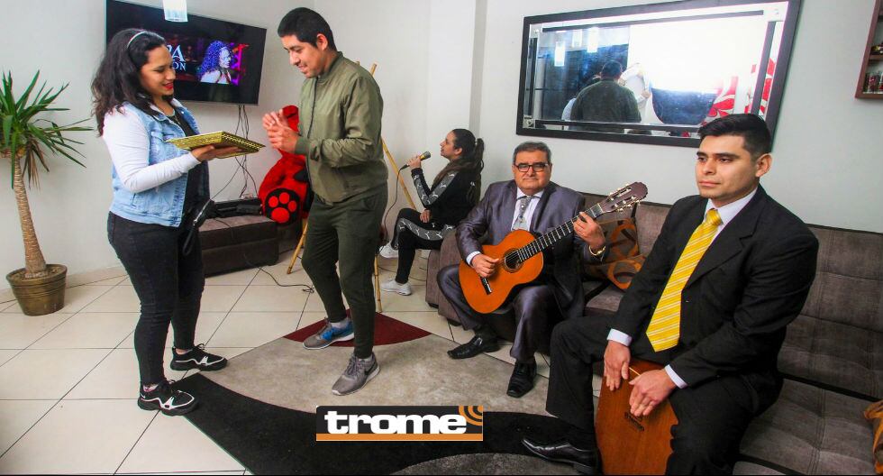 Shows virtuales para celebrar el 'Día de la Canción Criolla' encasa. Carlos Guzmán, de 'Los Embajadores Criollos', conversó con Trome sobe esta fecha especial. (Foto: Alan Ramírez / Trome)
