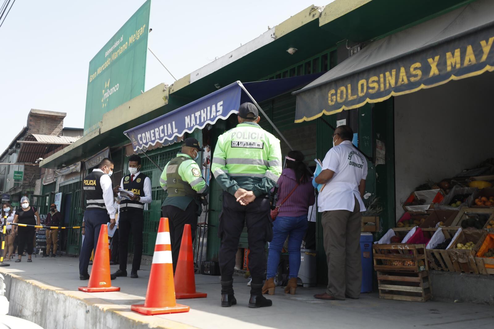 Intento de homicidio ocurrió en puesto de mercado de San Juan de Lurigancho. | Foto: Diana Marcelo