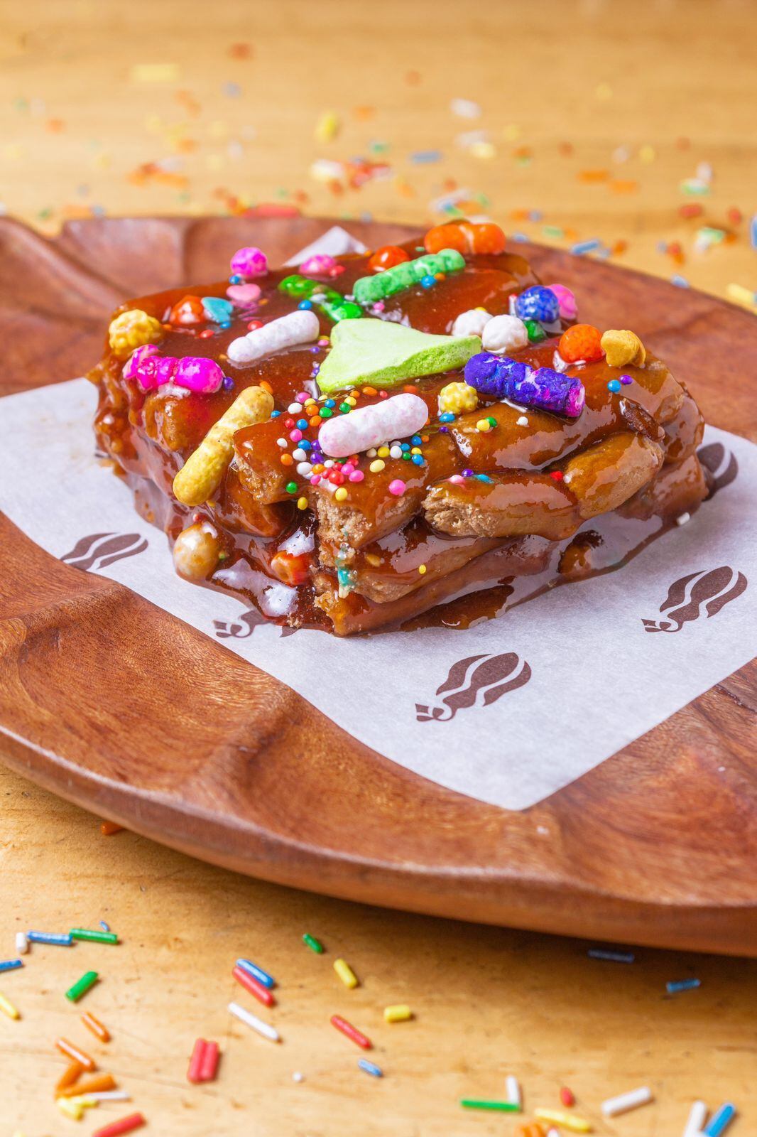 Una deliciosa presentación para los amantes del chocolate.