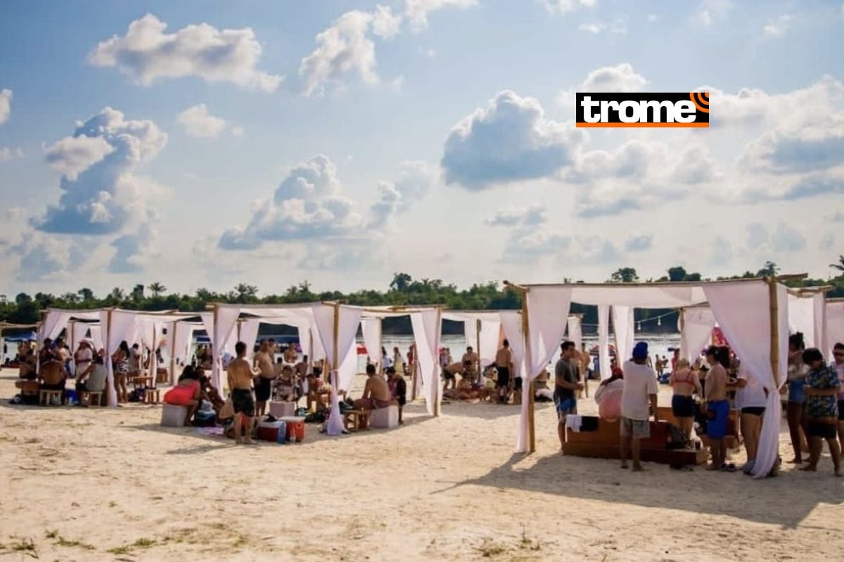 Familias enteras y amigos llegan muy temprano para separar sus boxes privados al estilo del caribe.