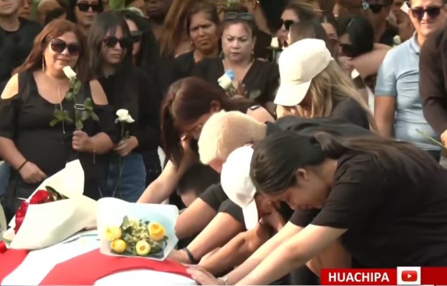 Manolo Rojas descansa en su última morada. (Captura 24 Horas)
