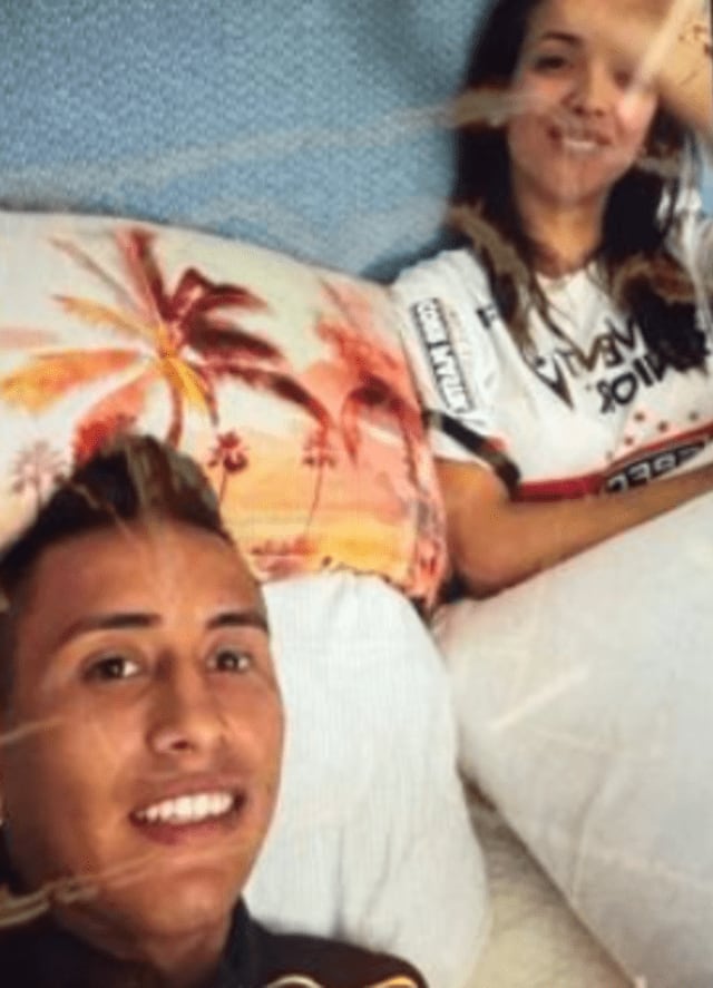Foto de Rosángela Espinoza al lado de Christian Cueva sigue dando de qué hablar.