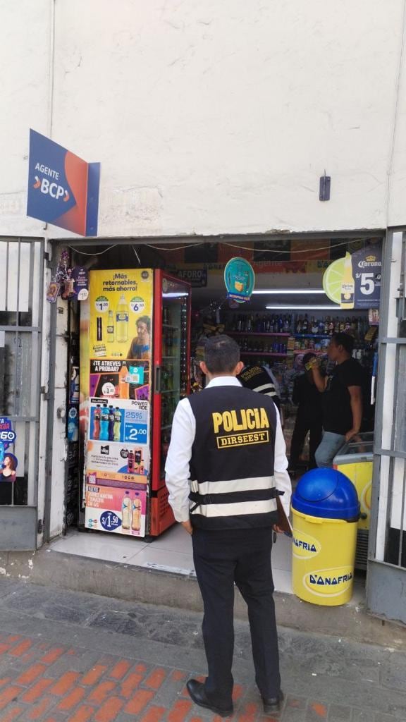 En algunas bodegas, ubicadas en el centro de Lima, ofertaban cigarrillos cuyas cajetillas no tenían las advertencias sanitarias dispuestas por el Ministerio de Salud.