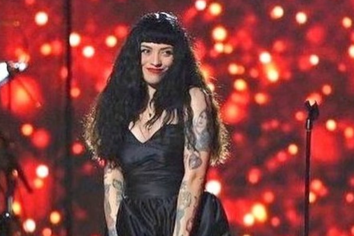 Mon Laferte durante una presentación (Foto: Mon Laferte / Instagram)