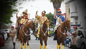 Los Reyes Magos llevaron regalos a pacientes del Instituto Nacional de Salud del Niño de Breña