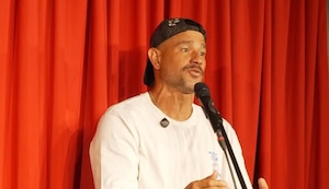 Yaco Eskenazi sufrió un desgarro en la pierna tras jugar fútbol y deberá estar fuera de las canchas