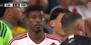 Miguel Araujo ingresó a la cancha y lo expulsaron a los dos minutos en el Perú vs. Colombia | VIDEO