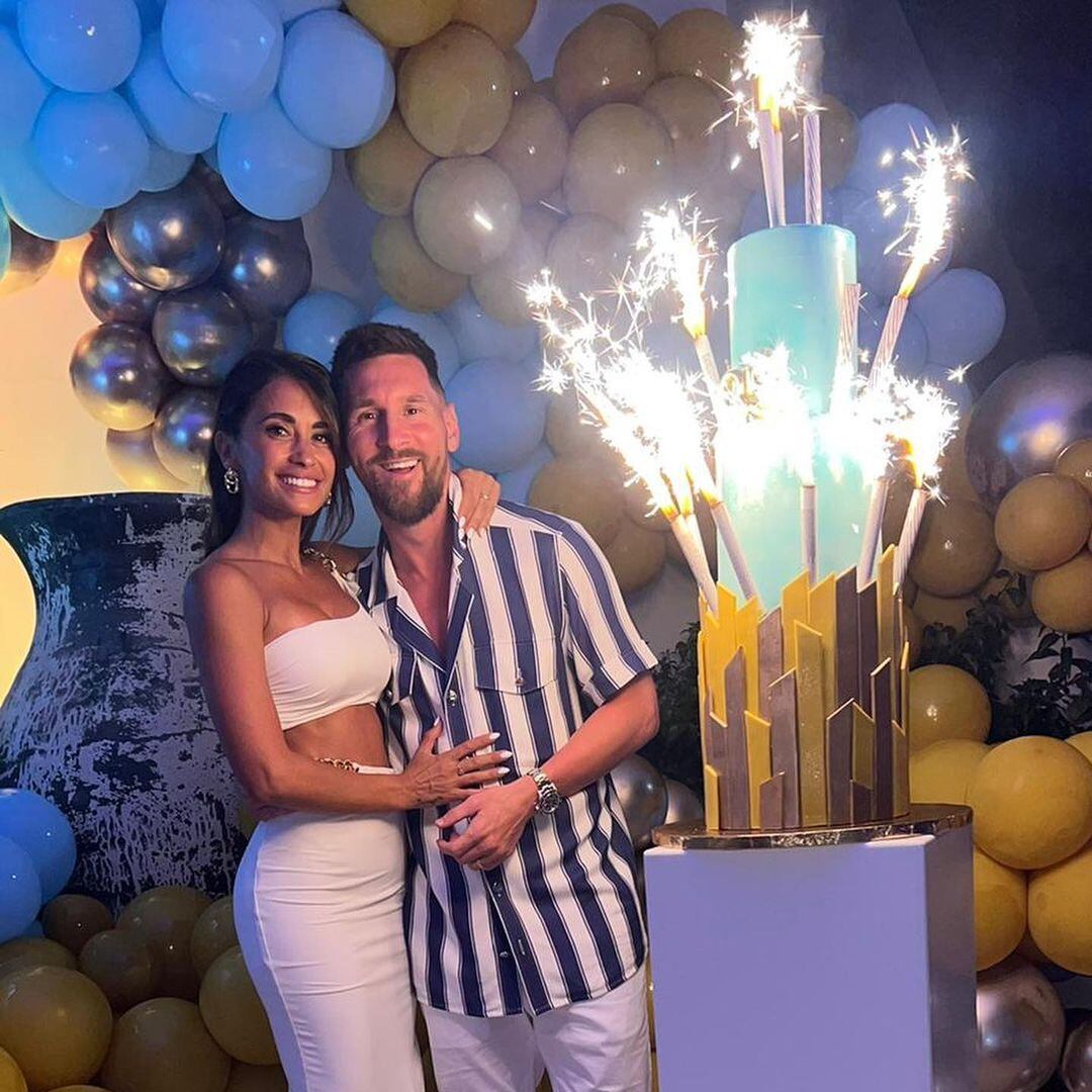 Lionel Messi y Antonela Roccuzzo celebrando el cumpleaños del jugador de fútbol en junio de 2022 (Foto: Lionel Messi / Instagram)