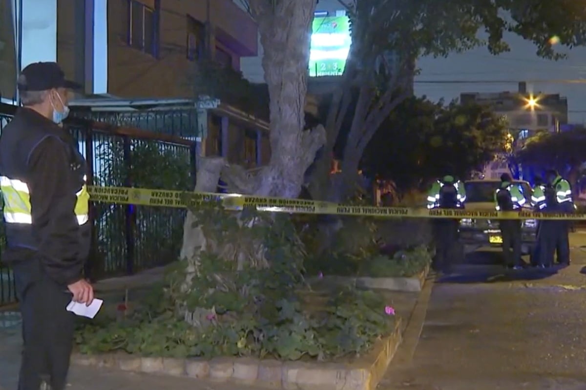 Mujer fue ejecutada a balazos en plena calle de Pueblo Libre. (Foto: Captura/América Noticias)