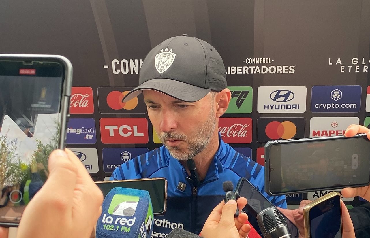 El español Javier Rabanal cerca de Ate.