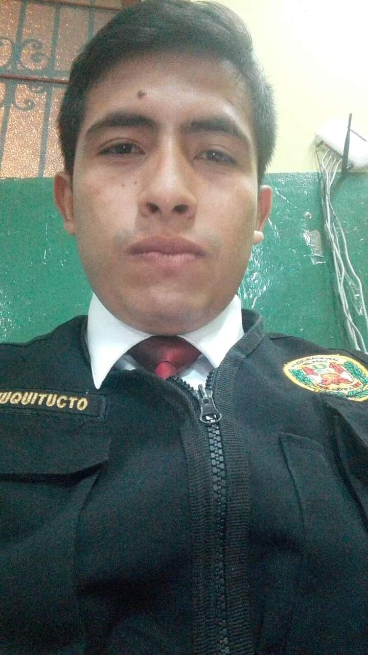El joven policía César Wilmer Chuquitucto Cortez (28), murió al ser atropellado por un bus de transporte público, en San Juan de Miraflores.