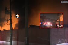 Incendio arrasa fábrica de plásticos en plena Navidad en SJL: Más de 80 bomberos trabajaron en Nochebuena
