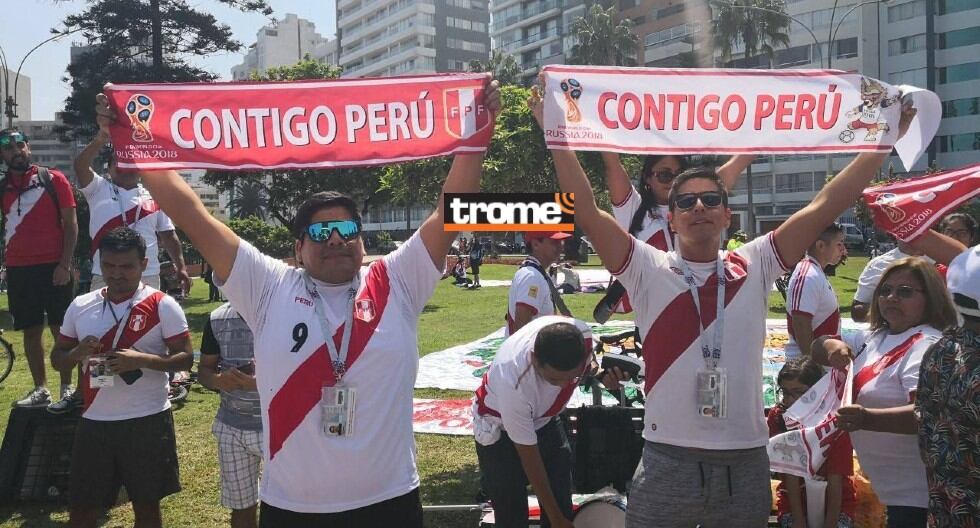 Comunidad de hinchas que fueron al Mundial ahora se organizan para ir a Montevideo a seguir alentando a nuestra blanquirroja. (Entrevista: Isabel Medina / Trome)