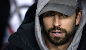 “Qué bonito gesto el de Clara”: la reacción de Gerard Piqué y su novia tras ser abordados por fanáticos en Barcelona