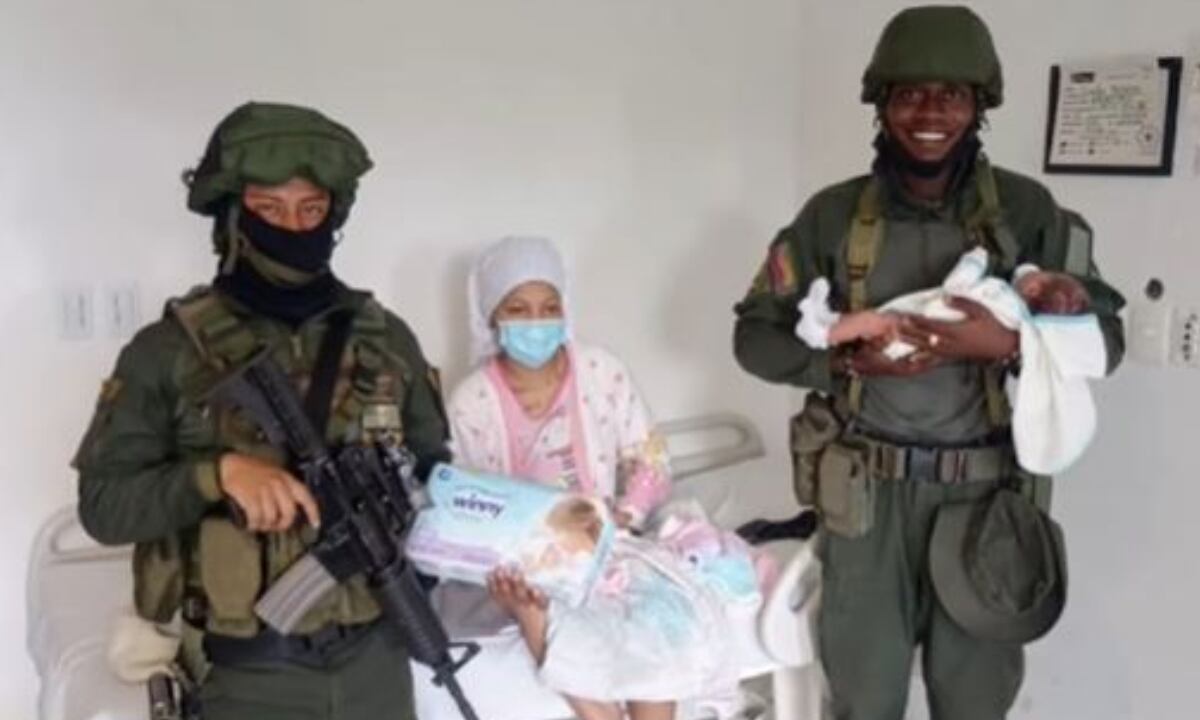 Mujer de 26 años no consiguió movilidad para trasladarse a clínica para dar a luz. (Foto: Captura/YouTube)