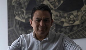 Augusto Effio: “No entiendo la exageración alrededor de los libros voluminosos; la cantidad de páginas no es un acto ‘heroico’”